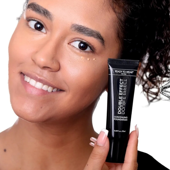 Ready To Wear® Double Effect Concealing Foundation - Picture 3 of 6